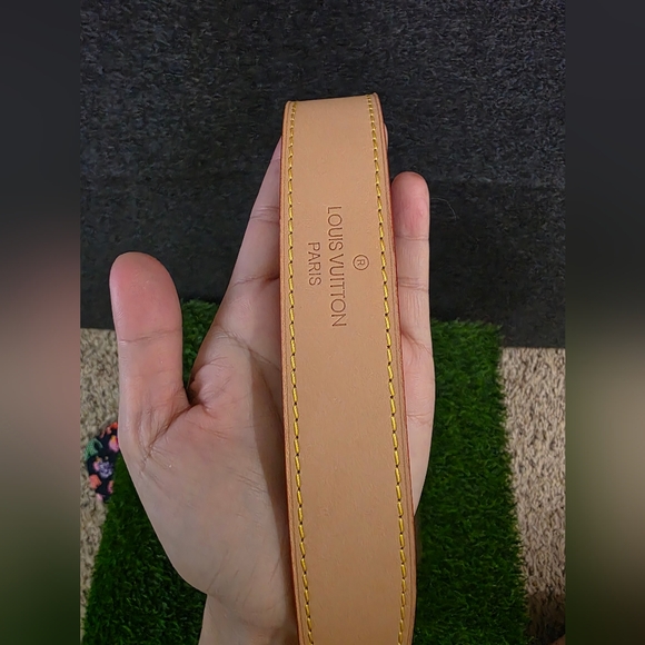 LV Monogram Canvas Graceful PM shoulder bag with a Pivoine. - Picture 6 of 10